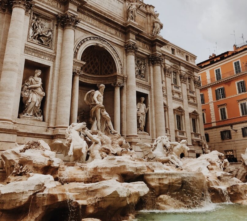 Fontana di Trevi: A majestosa fonte de Roma